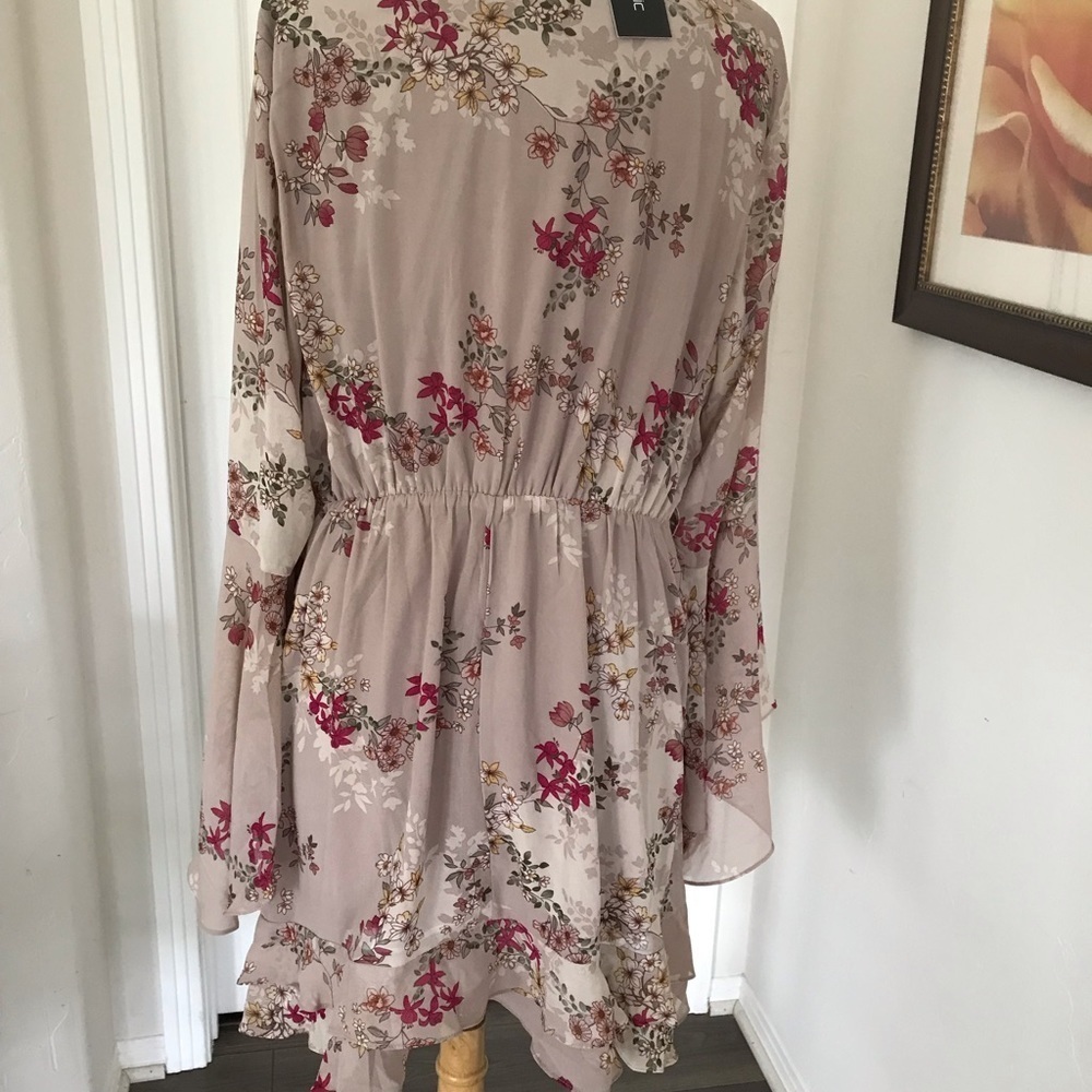 Flower Flow Dress - Picture 3 of 8
